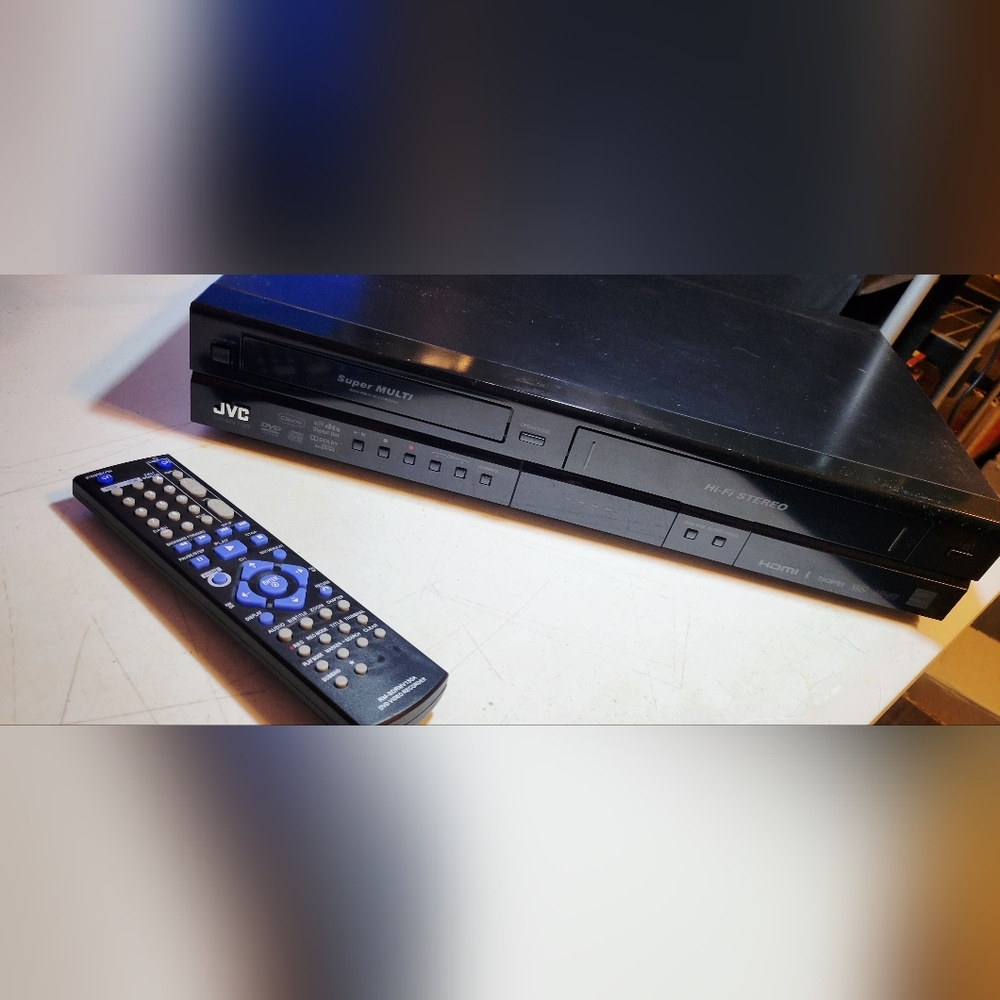 (SOLD) Jvc Vhs/dvd Player Dr Mv150b Multi Hi Fi Stereo CD Recorder HDMI -Remote